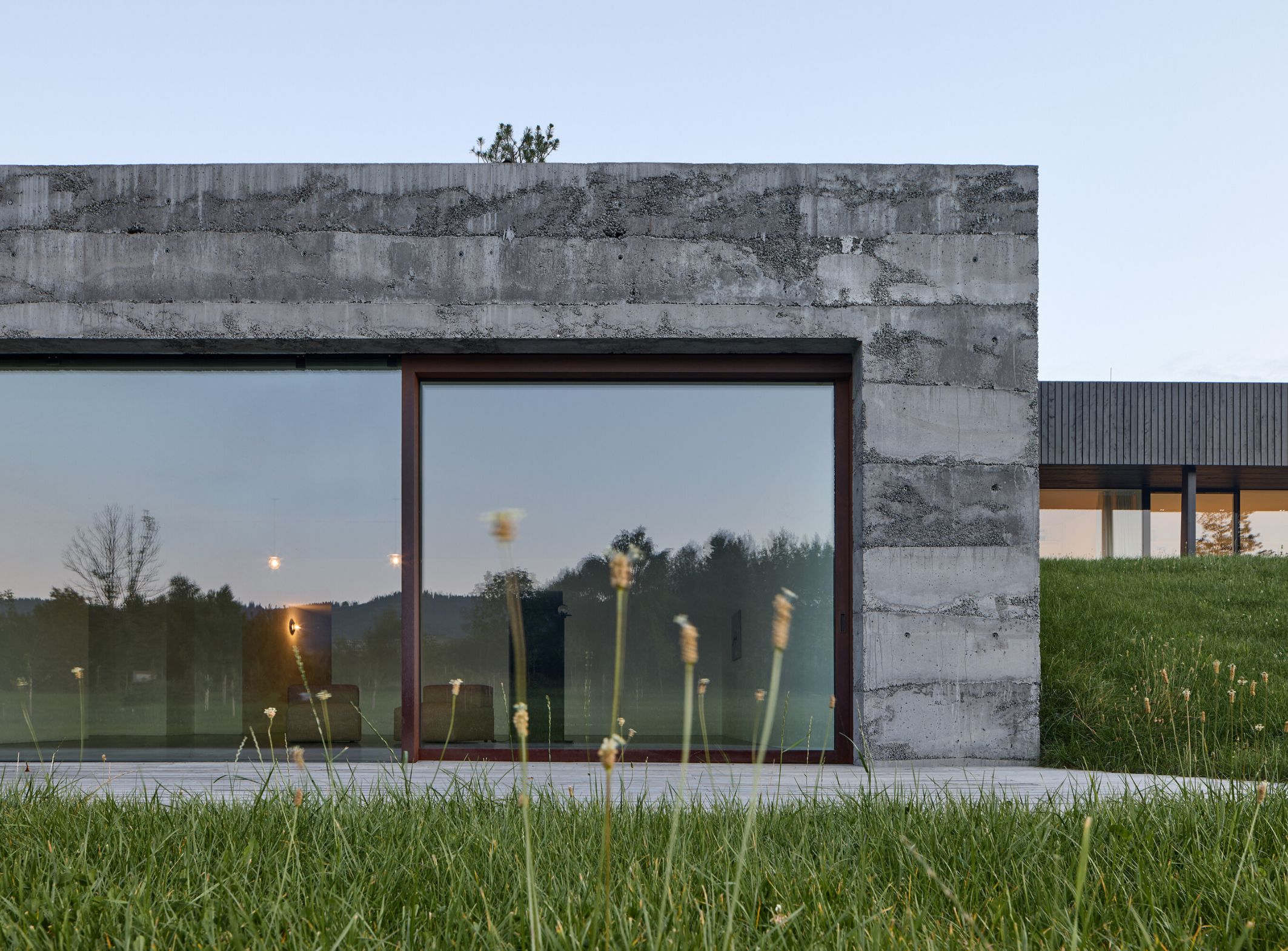 Jano��k�s headquarters and Showroom